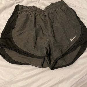 grey nike shorts